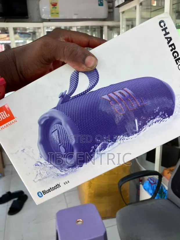 JBL Charge 6 · Photo 1
