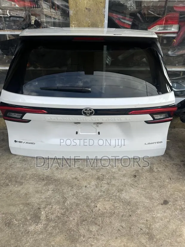 Toyota Highlander Grand 2024-2026 Boot Complete · Photo 1