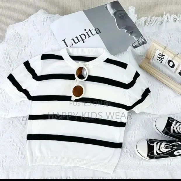 Design Round Neck Shirts for Kids · Photo 1