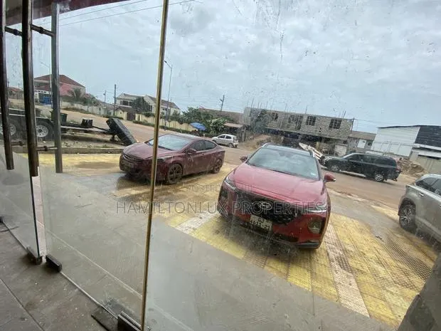 Shop for Rent in East Legon · Photo 1