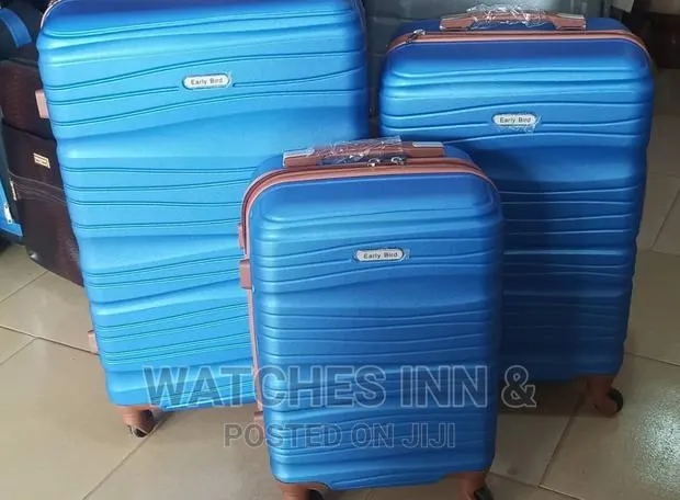 Traveling/ Luggage Set ( 3 in 1 ) · Photo 1