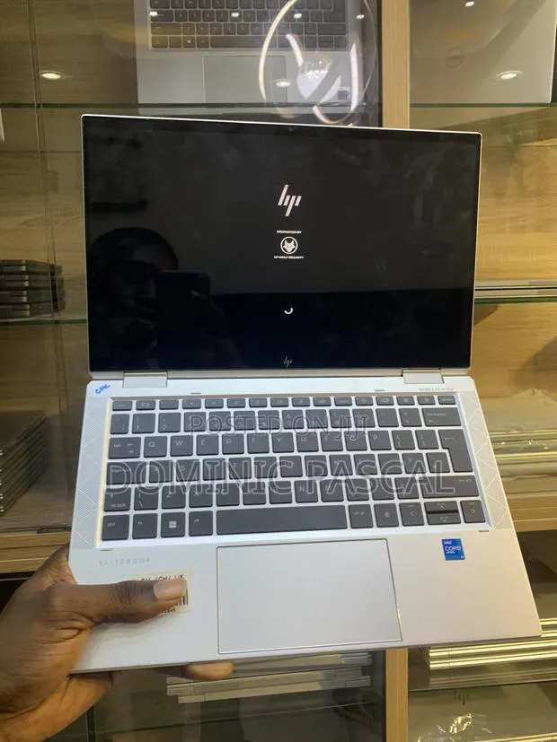 Laptop HP EliteBook x360 1030 G8 16GB Intel Core i7 SSD 512GB · Photo 1