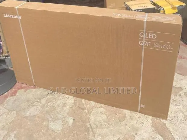 Samsung 65" Q7f: View the World in Qled and Vibrant Colors · Photo 1