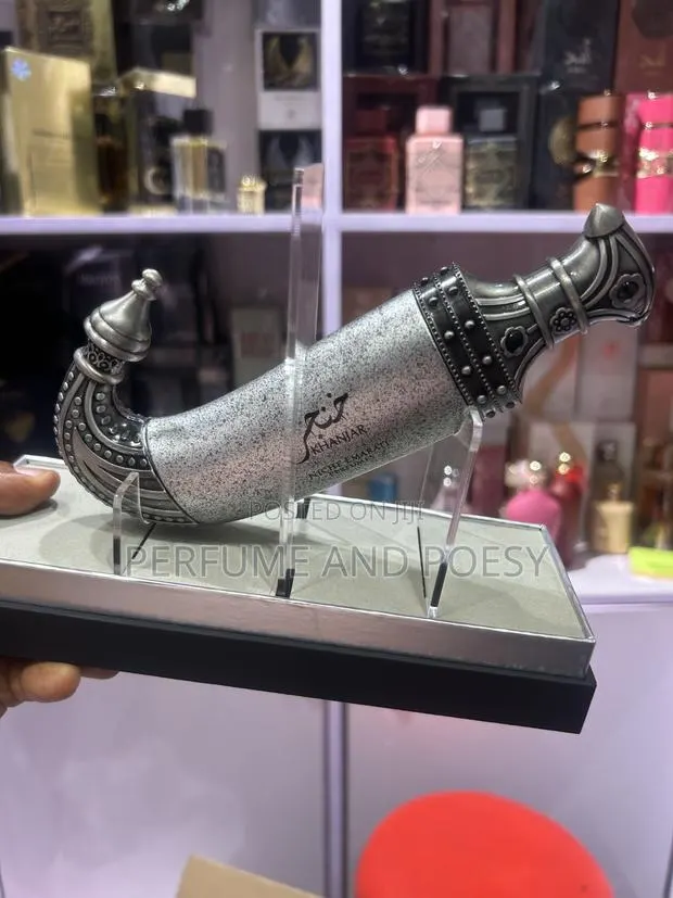 Khanjar Niche Emarati Perfume · Photo 1