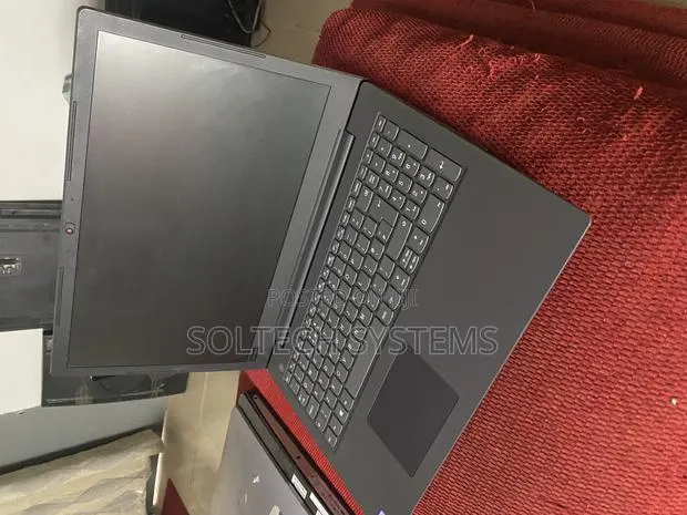 Laptop Lenovo IdeaPad 330C 8GB Intel Core I7 SSD 256GB · Photo 1