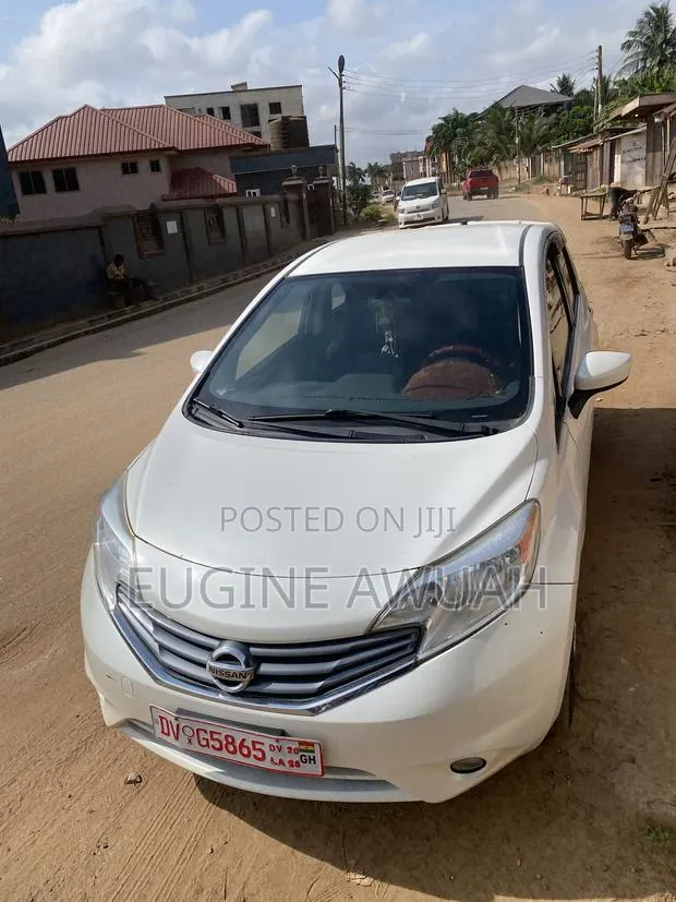Nissan Versa 1.6 S Plus 4dr Sedan (1.6L 4cyl CVT) 2015 White · Photo 1
