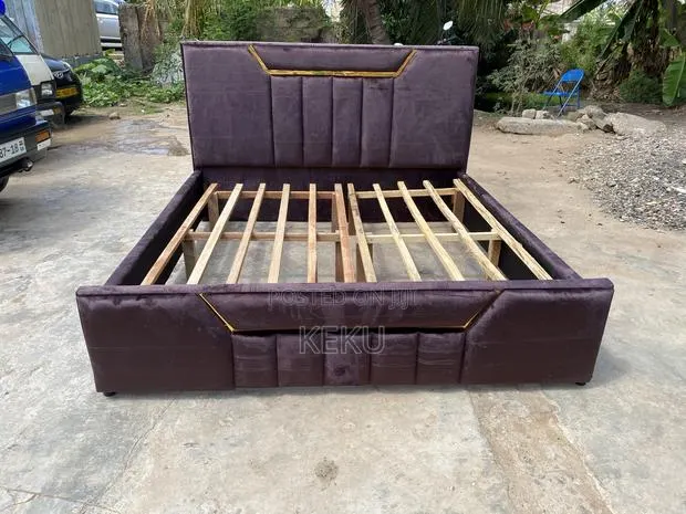 Queen Size Bed for Sale · Photo 1