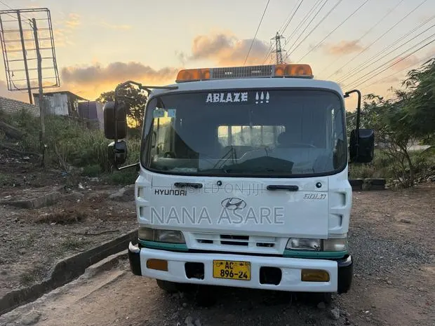 Hyundai 5 Ton · Photo 1