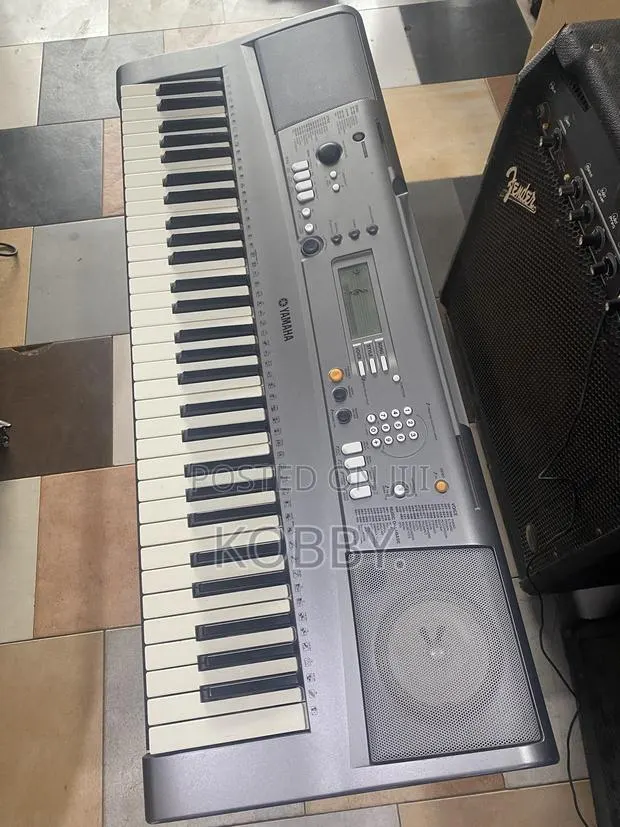 Yamaha PSR E313/Ypt 310 · Photo 1