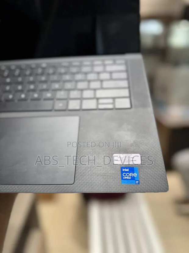 Laptop Dell Precision 5560 16GB Intel Core i7 SSD 512GB