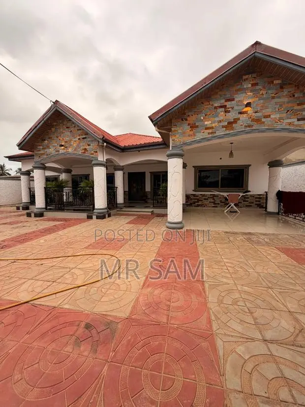 5bdrm House in Sam Properties, Old Barrier for rent · Photo 1