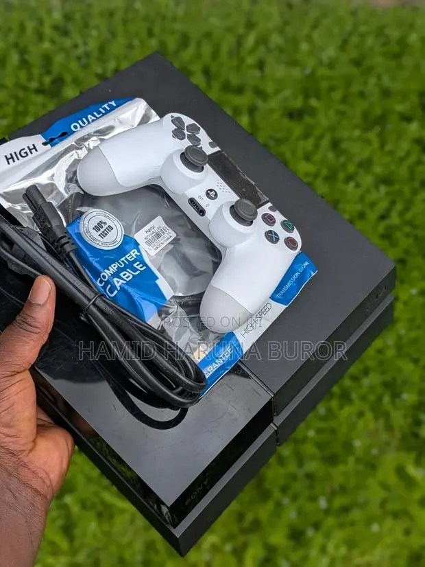 PS4 Standard Jailbreak With Games · Photo 1