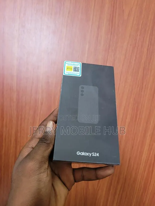New Samsung Galaxy S24 128 GB Blue · Photo 1