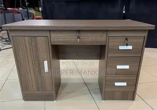 Brown Office Desk · Photo 1