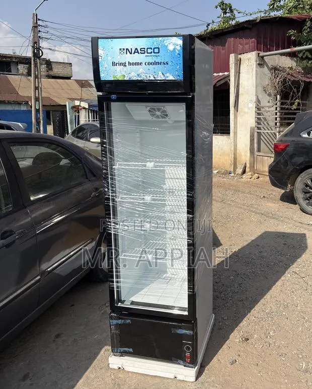 Classic Nasco Nasfl360-1dr Glass Door Electric Fridge · Photo 1