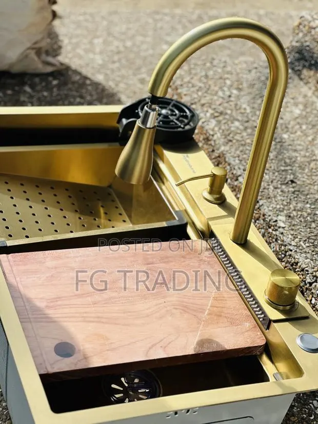 Gold Sink_luxury Waterfall Sink _ Smart Kitchen Sink · Photo 1