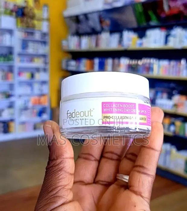 Fadeout Collagen Boost Whitening Day Cream - Unbox · Photo 1