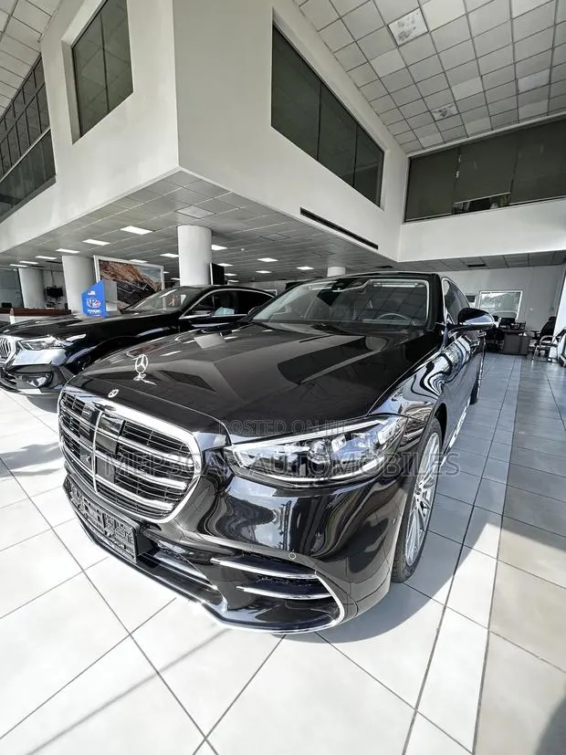 Mercedes-Benz S-Class 2025 Black