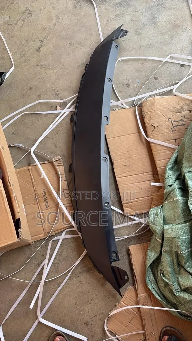 Accord 2018 2019 2020 2021 2022 Bonnet Moulding · Photo 1