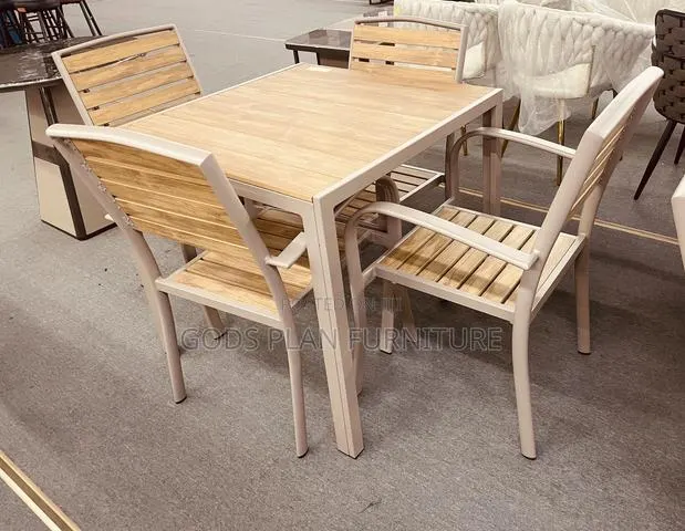 4 Seater Garden Dining Set · Photo 1