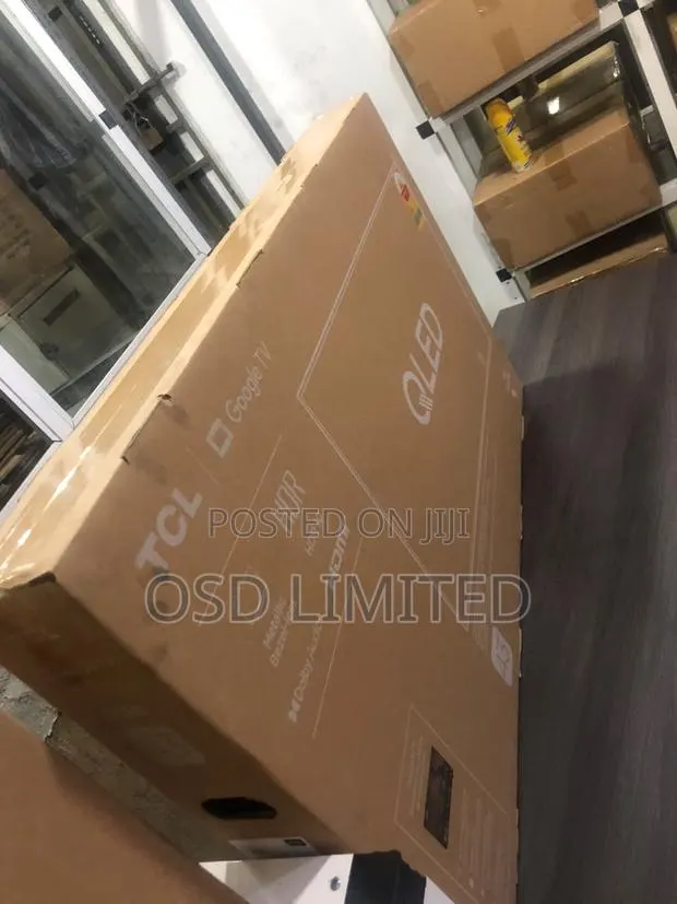Unbox Experience the TCL 43" Smart Tv · Photo 1