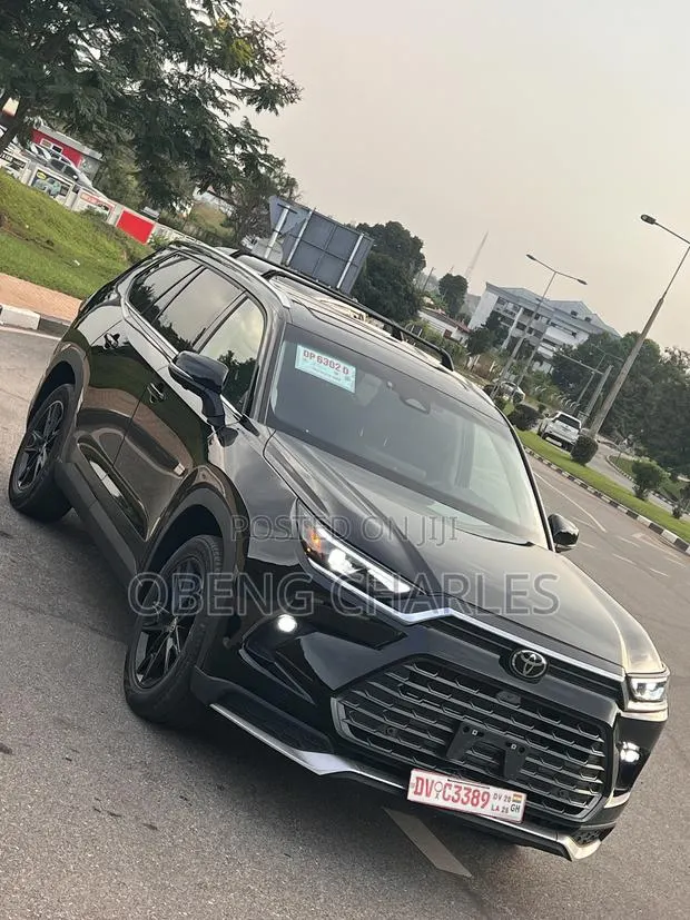 Toyota Highlander Platinum AWD 2026 Black · Photo 1