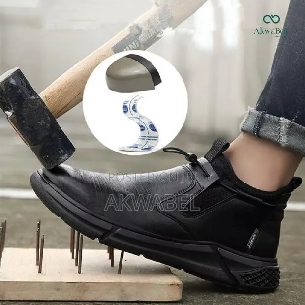 Fashionable Anti Slip Light Weight Safety Shoes · Photo 1