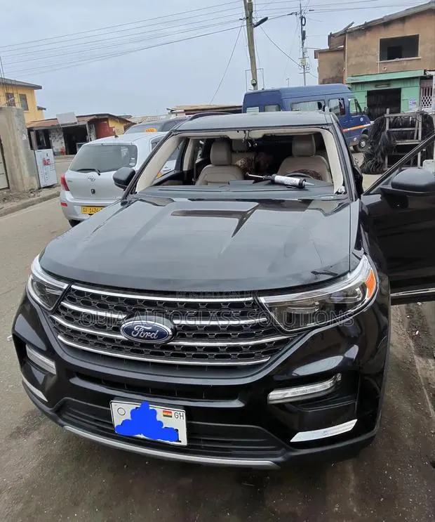 2020 Ford Explorer Windscreen Available · Photo 1