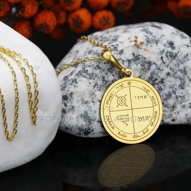 Third Pentacle of Jupiter Seal Necklace Planetry Seal · Photo 1