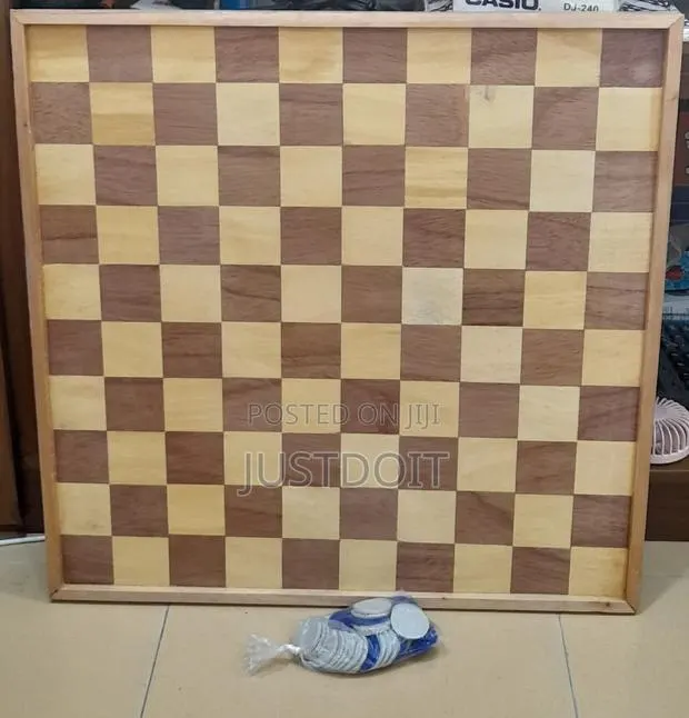 Draft (Dame) Board Game · Photo 1