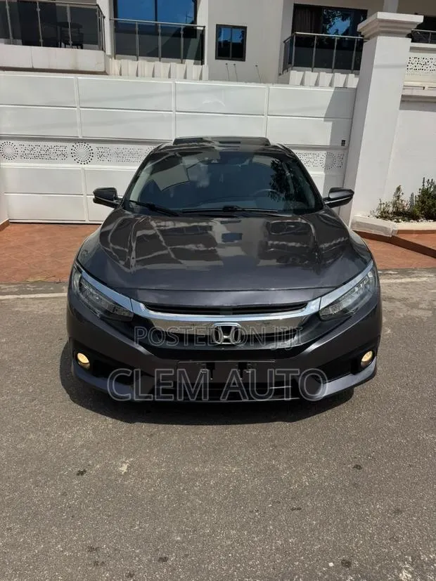 Honda Civic 2017 Gray · Photo 1