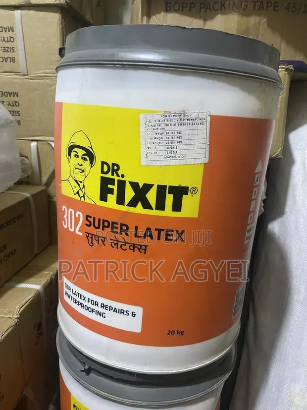 Dr Fixit 302 Super Latex · Photo 1