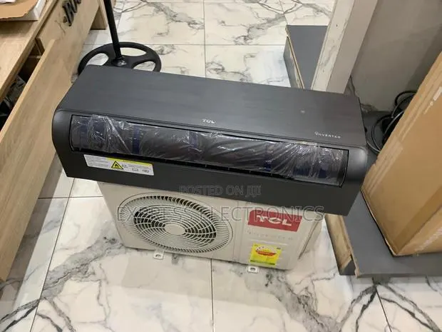 TCL Inverter Dark Grey Wooden Finish 1.5hp Split · Photo 1