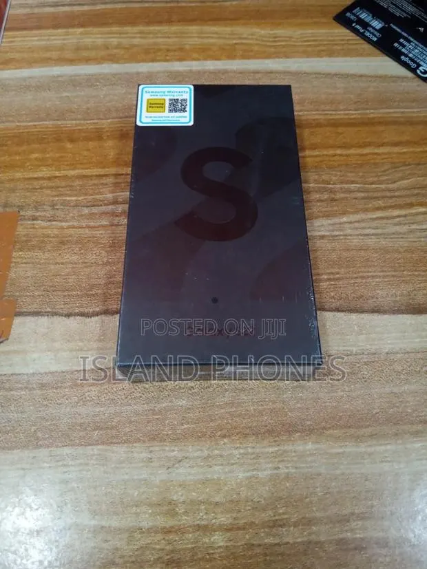 New Samsung Galaxy S22 5G 128 GB Black · Photo 1