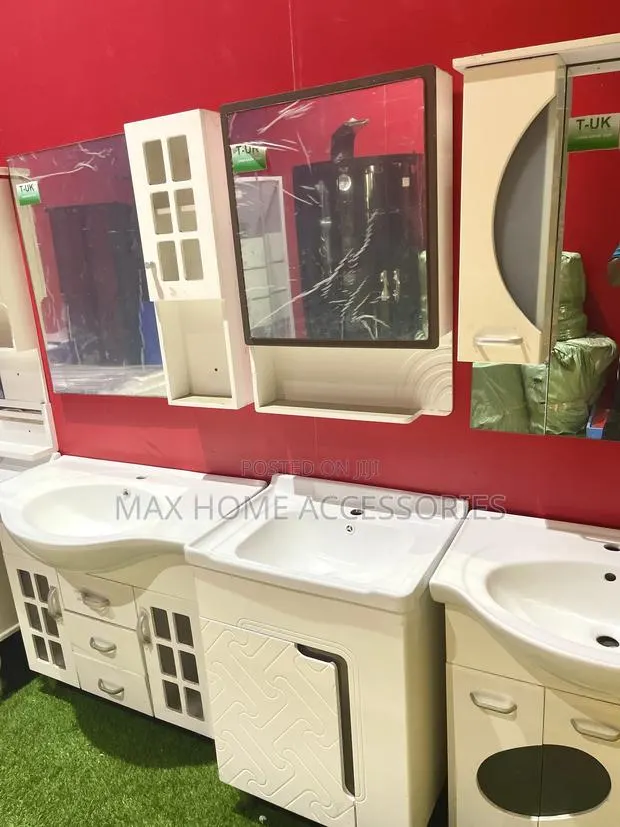 Standing Cabinet Basin · Photo 1