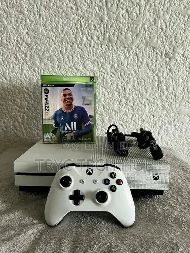 Xbox One S White · Photo 1