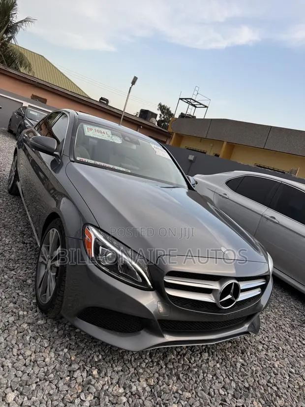 Mercedes-Benz C300 Base Sedan RWD (2.0L 4cyl 7A) 2017 Gray