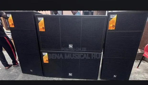 Complete Set With Full Rack Ev Full Range And Ev Bass · Photo 1