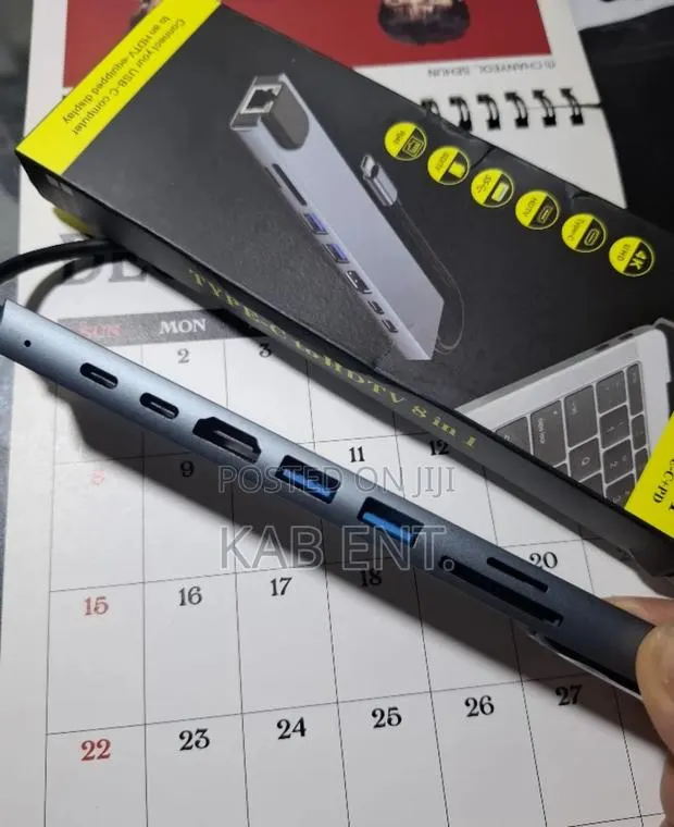Multi-Functional Usb Hub · Photo 1