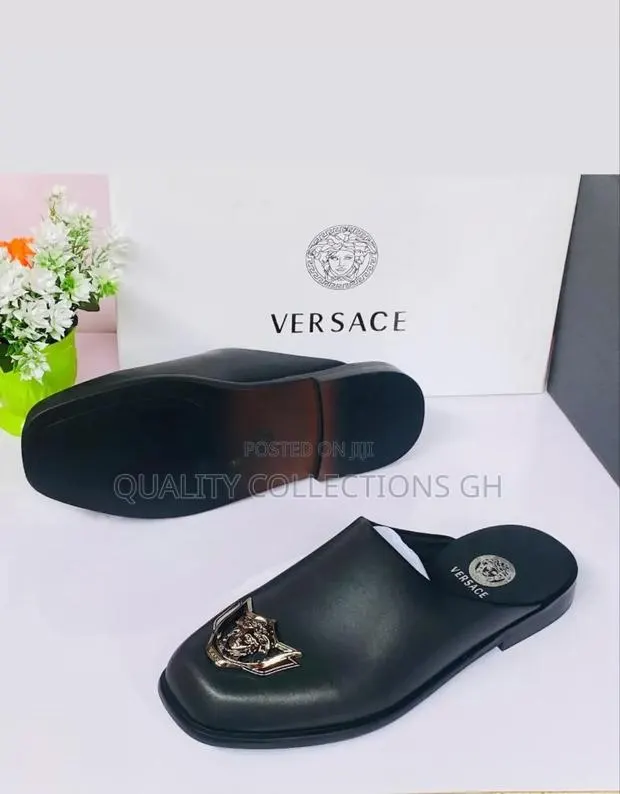 Versace Half Shoe · Photo 1