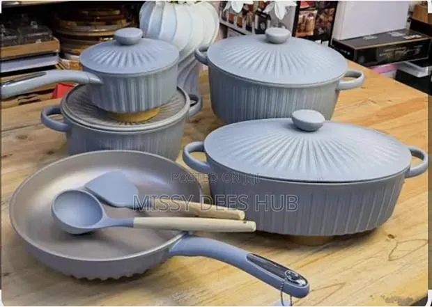 11pcs Uakeen Germany VK27 Cookware Set · Photo 1
