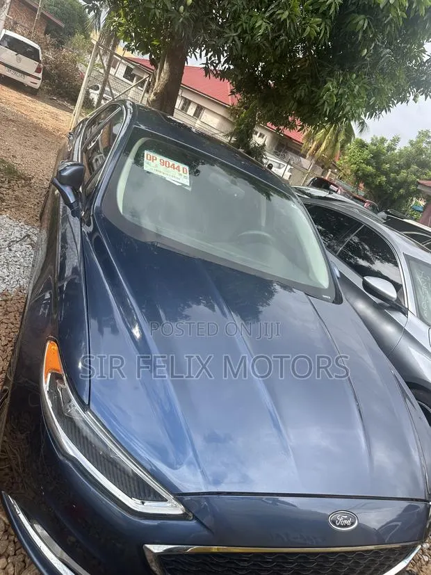 Ford Fusion Platinum AWD 2018 Blue · Photo 1