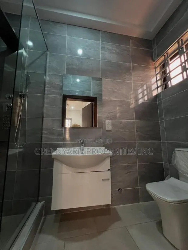 4bdrm House in Adenta for sale · Photo 7