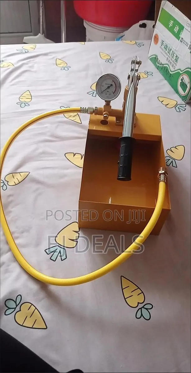 Manual Hydraulic Pressure Test Pump 25KG · Photo 1