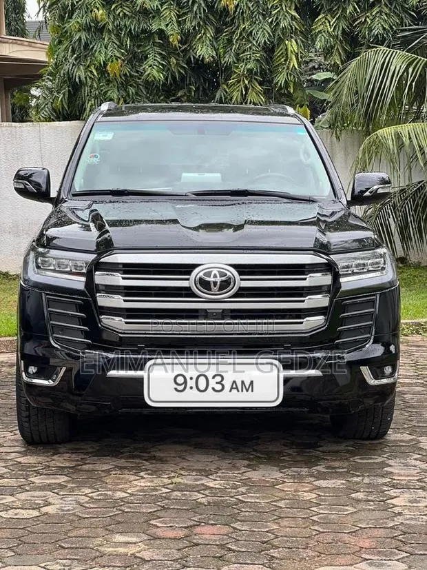 Toyota Land Cruiser Prado / V8 · Photo 1