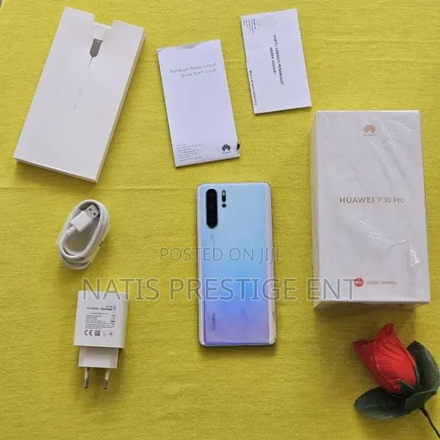 New Huawei P30 Pro 256 GB Blue · Photo 1