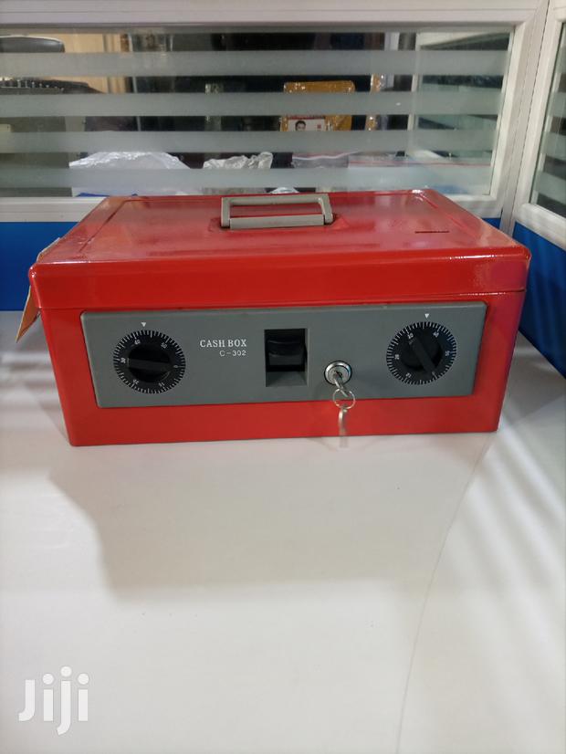 Office Cash Box Combination With Key Lock · Photo 1