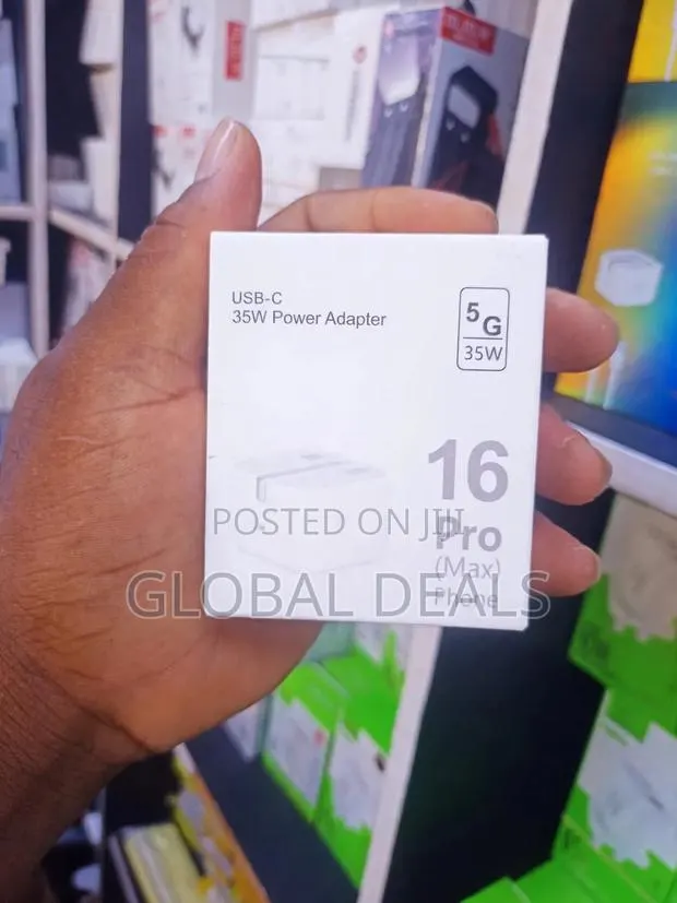 iPhone 16 Pro Max USB-C 35W Power Adapter - 5G Fast Charger · Photo 1
