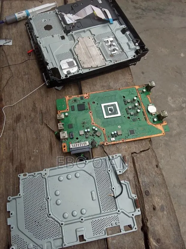 Console Repairs Services · Photo 1
