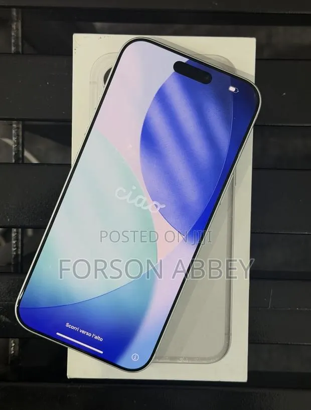 Apple iPhone 17 Pro Max 512 GB Silver · Photo 1